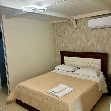 Rooms & Restaurant Il Castagneto Campagna Εξωτερικό φωτογραφία
