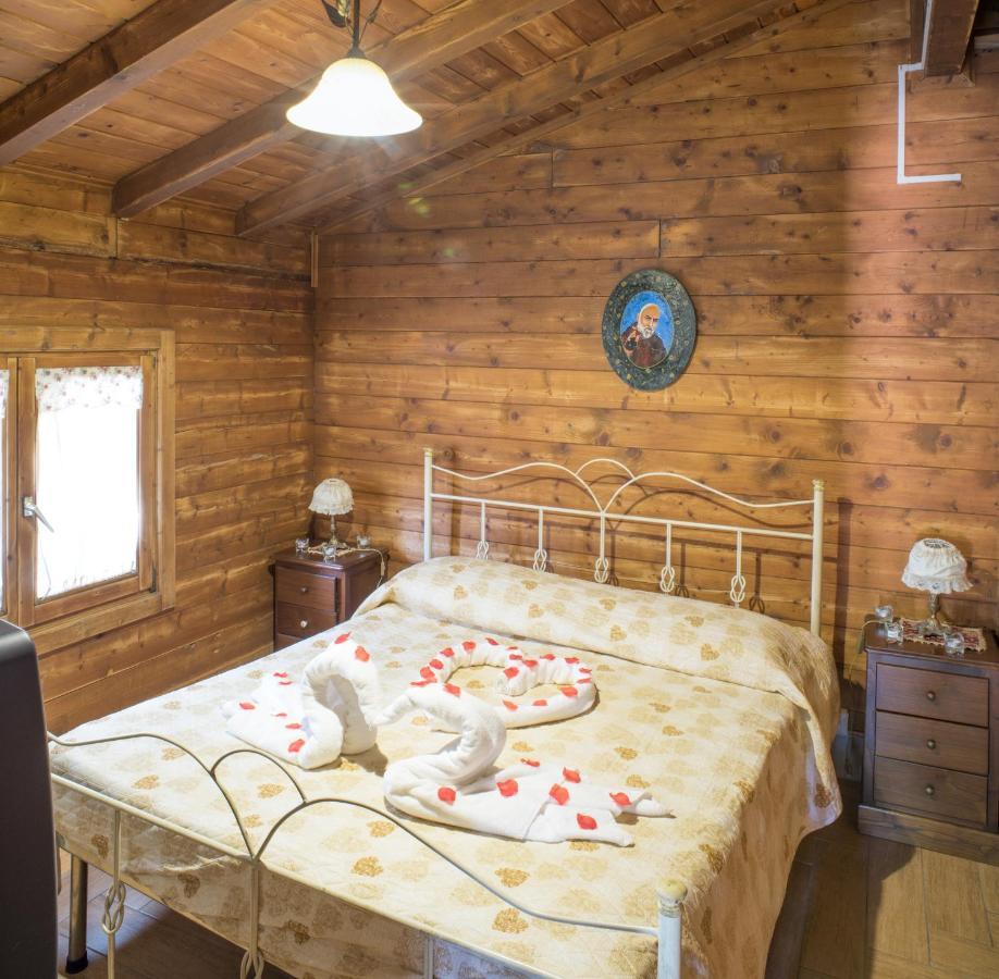 Rooms & Restaurant Il Castagneto Campagna Εξωτερικό φωτογραφία